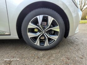 
									RENAULT CLIO E-TECH ZEN full								