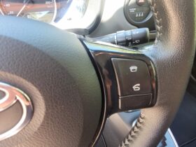 
									TOYOTA YARIS HYBRID 100H FRANCE full								